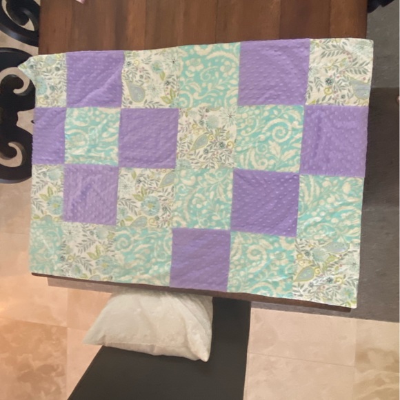 Crib or toddler size minky quilt - Picture 2 of 4